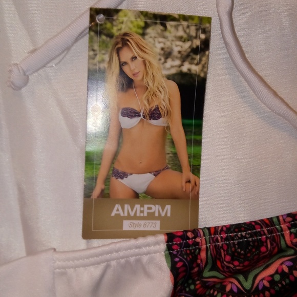 New 2pc - Picture 3 of 3